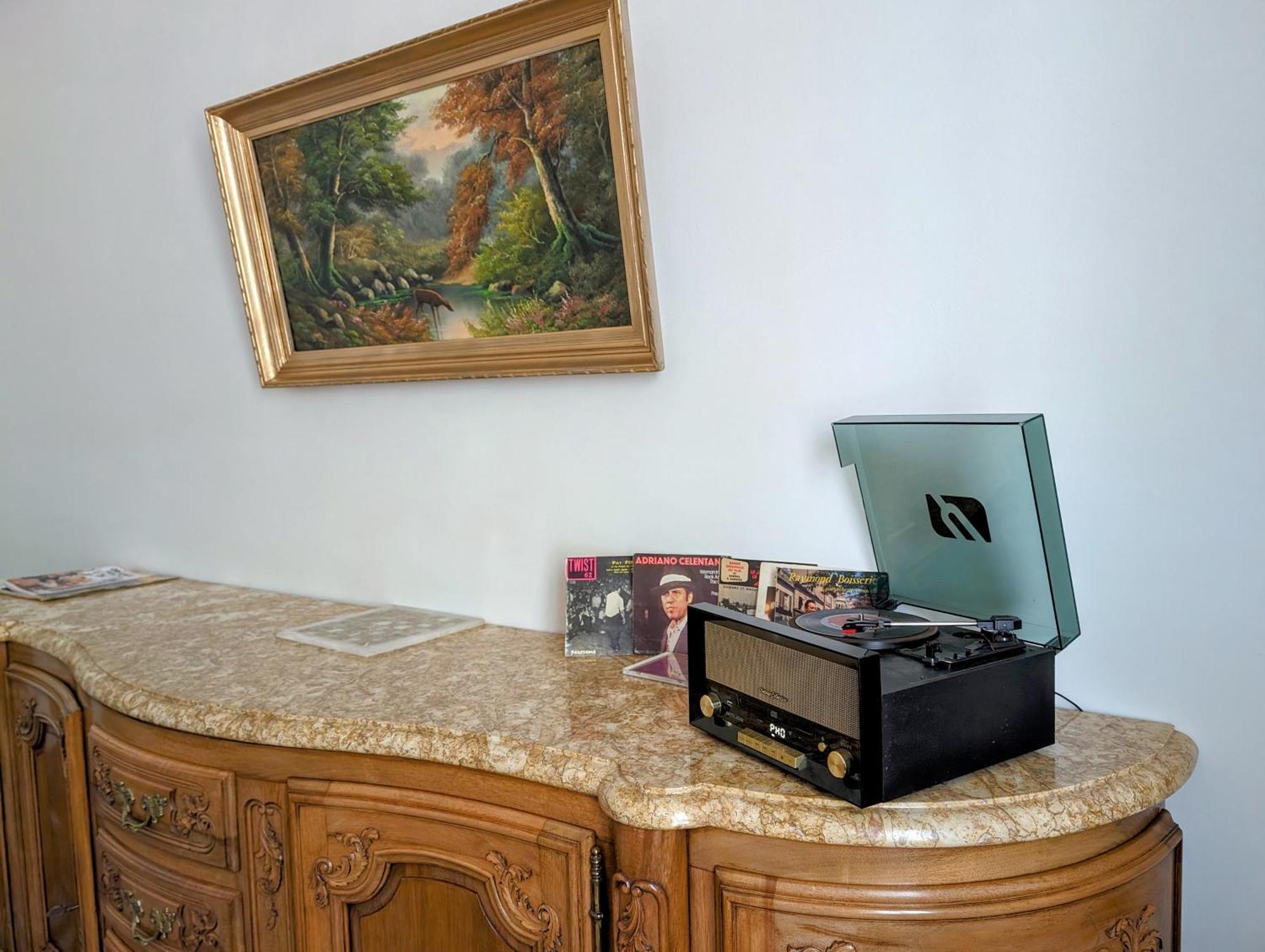 Maison De Style Tout Confort, Position Ideale, Avec Clim Et Petit Exterieur Orange  Dış mekan fotoğraf